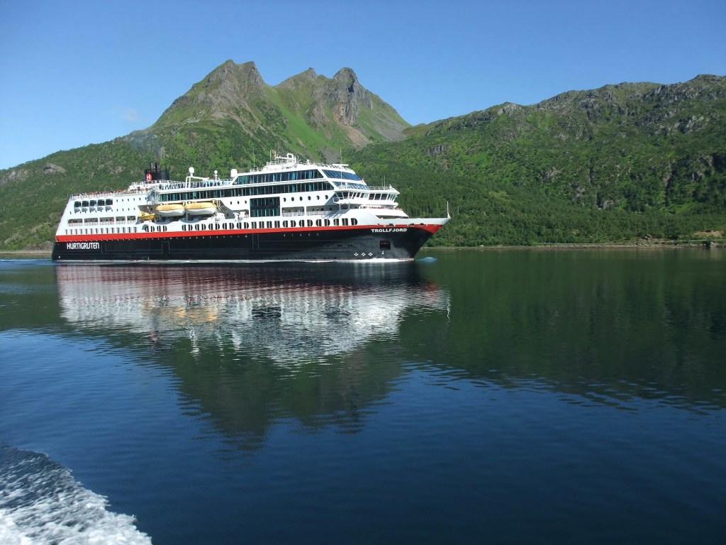 All aboard the Hurtigruten!&nbsp;📢